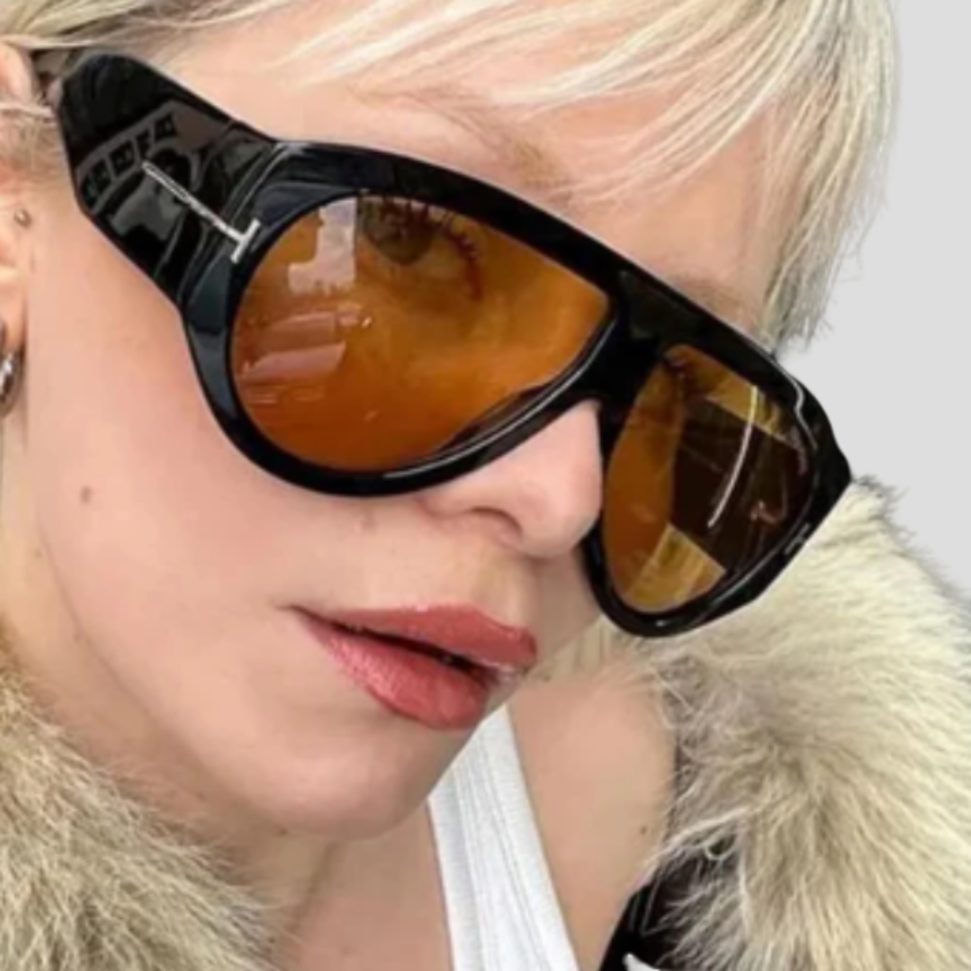 Women Sunglasses | Aviator Frame Shape & Defined Metal Detail for Daily Wear