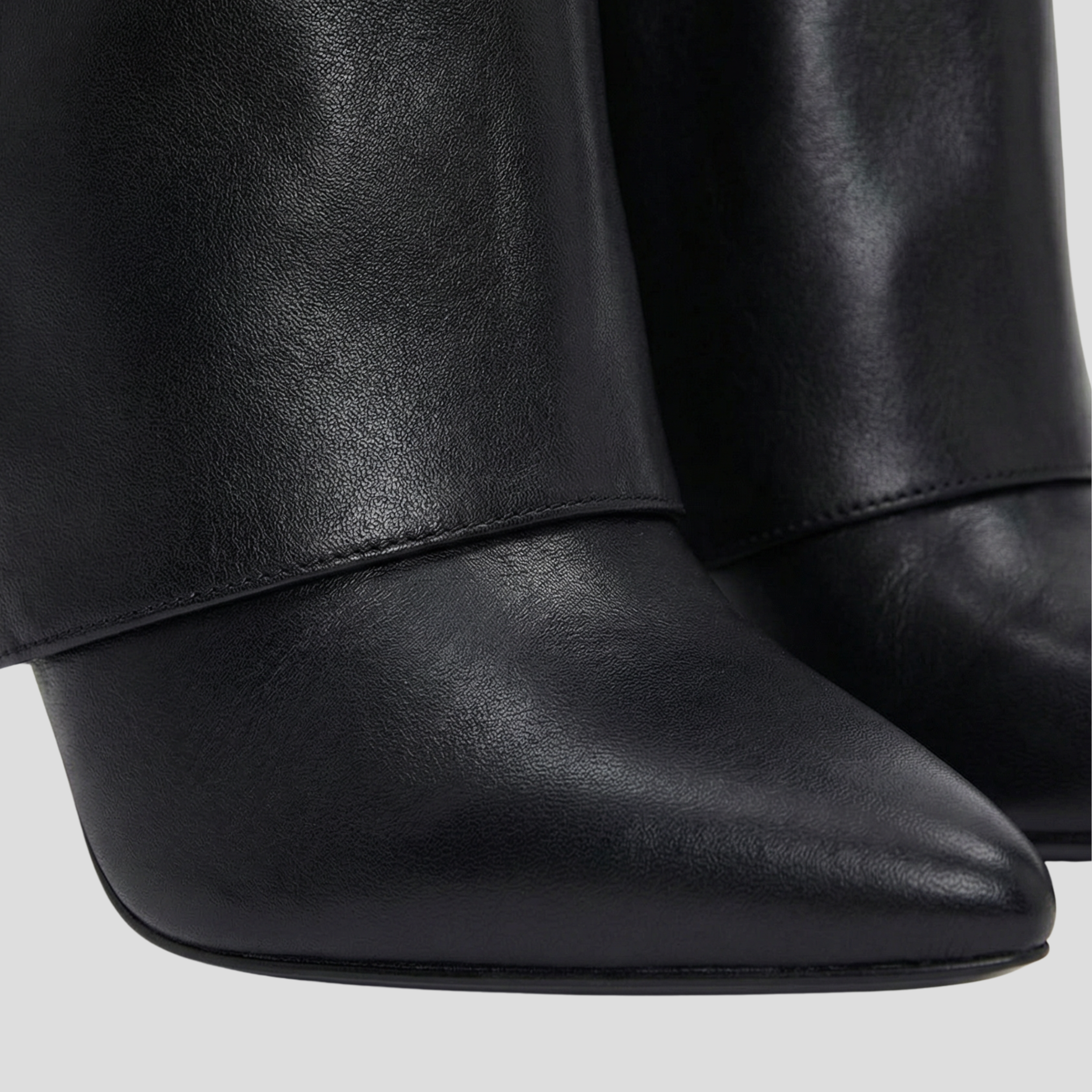 Women Boots | Sculpted Vertical Form & Defined Toe Structure for Daily Use