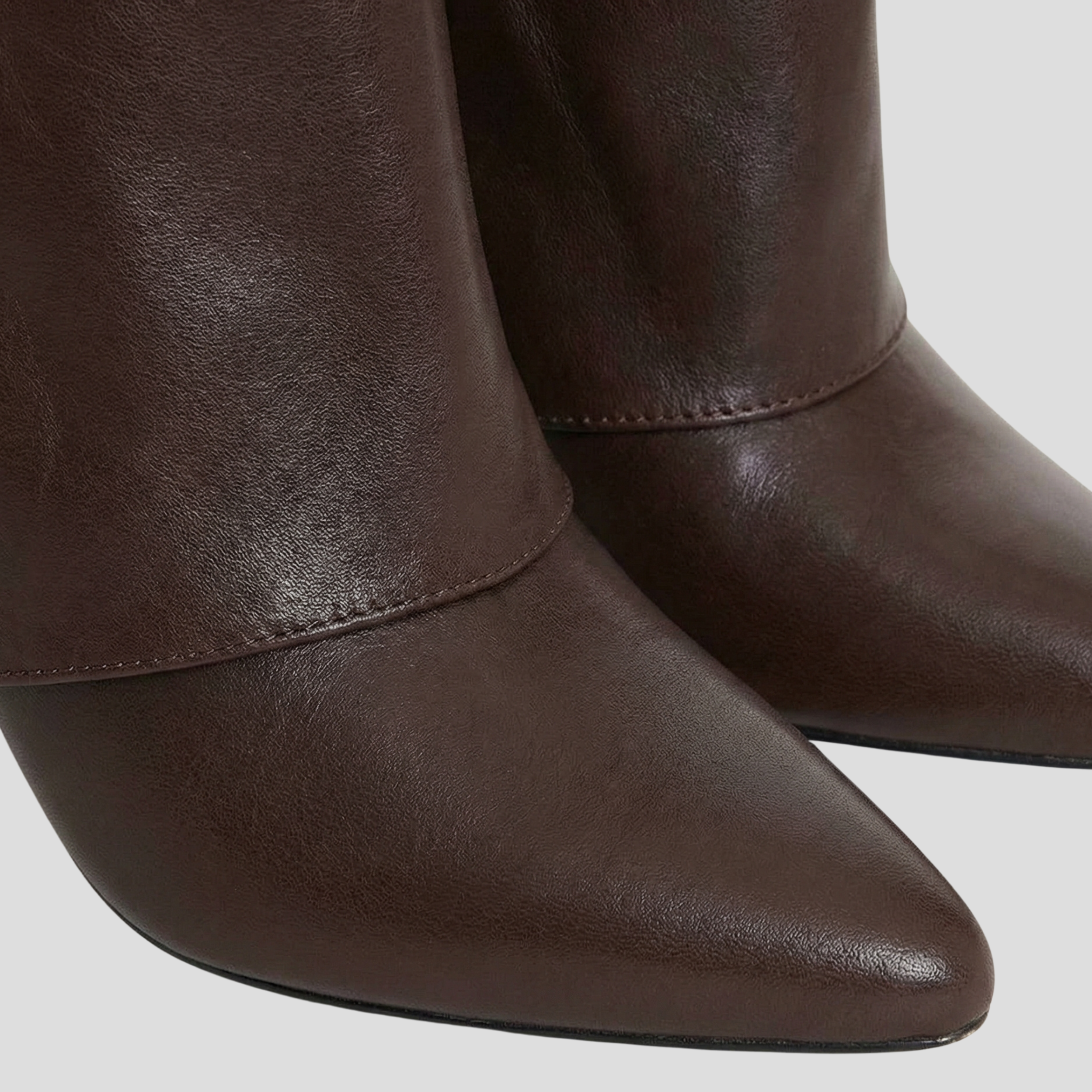 Women Boots | Sculpted Vertical Form & Defined Toe Structure for Daily Use