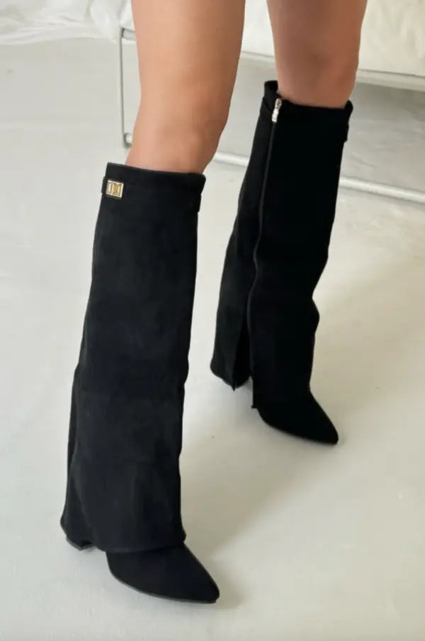 Woman's Elegant Boots | Stylish & Comfortable | The Perfect Combination of Fashion & Comfort
