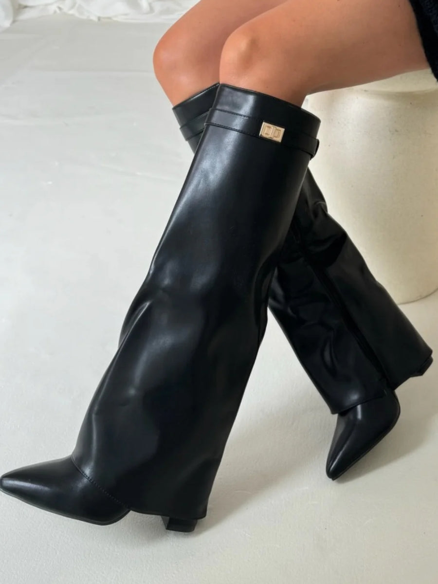 Elegant Woman's Boots | With Golden Accents | Stylish & Modern