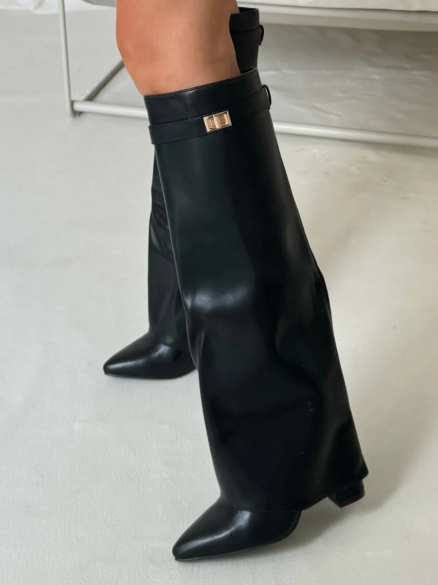 Elegant Woman's Boots | With Golden Accents | Stylish & Modern