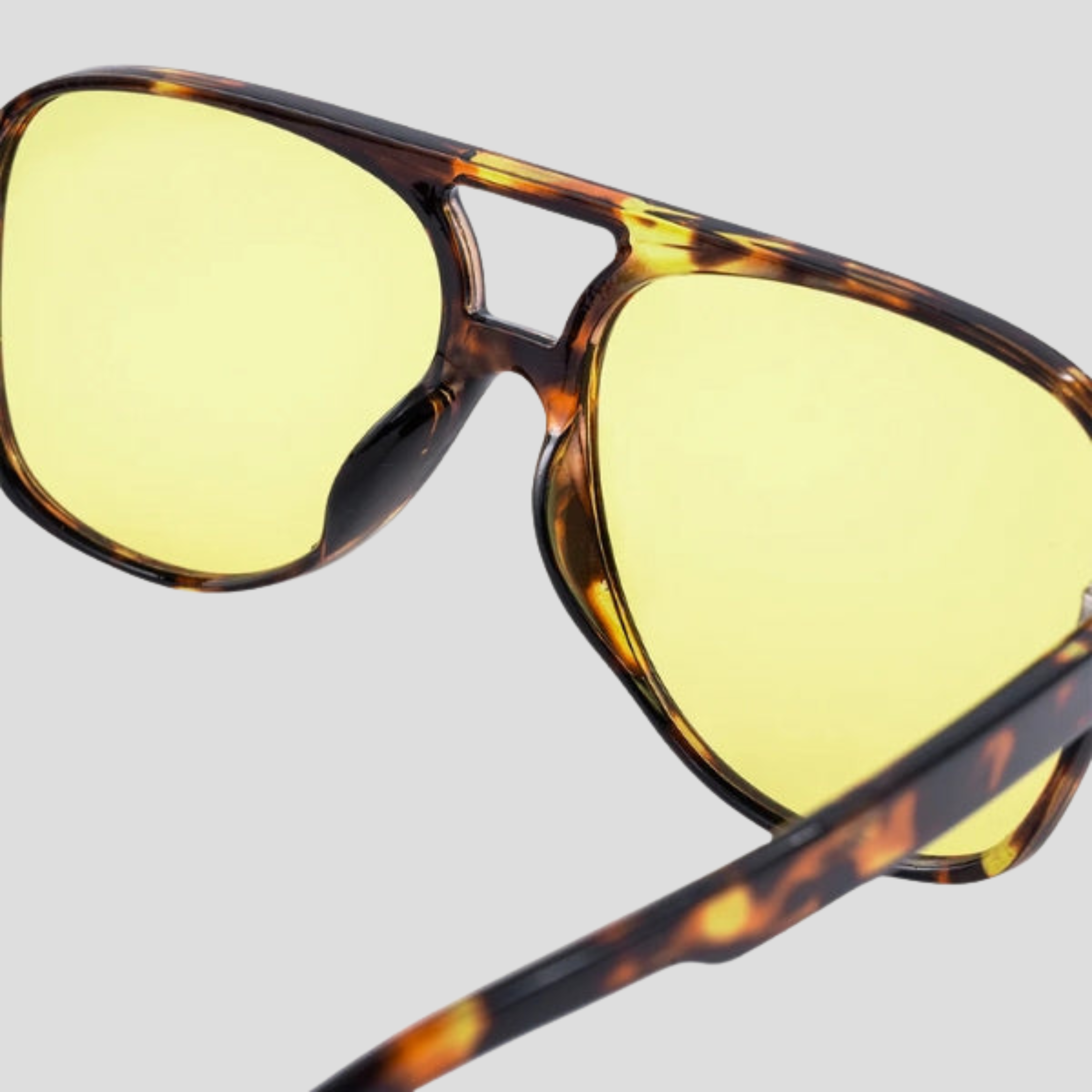 Women Sunglasses | Square Aviator Frame & Oversized Lens Silhouette for Daily and Travel Wear