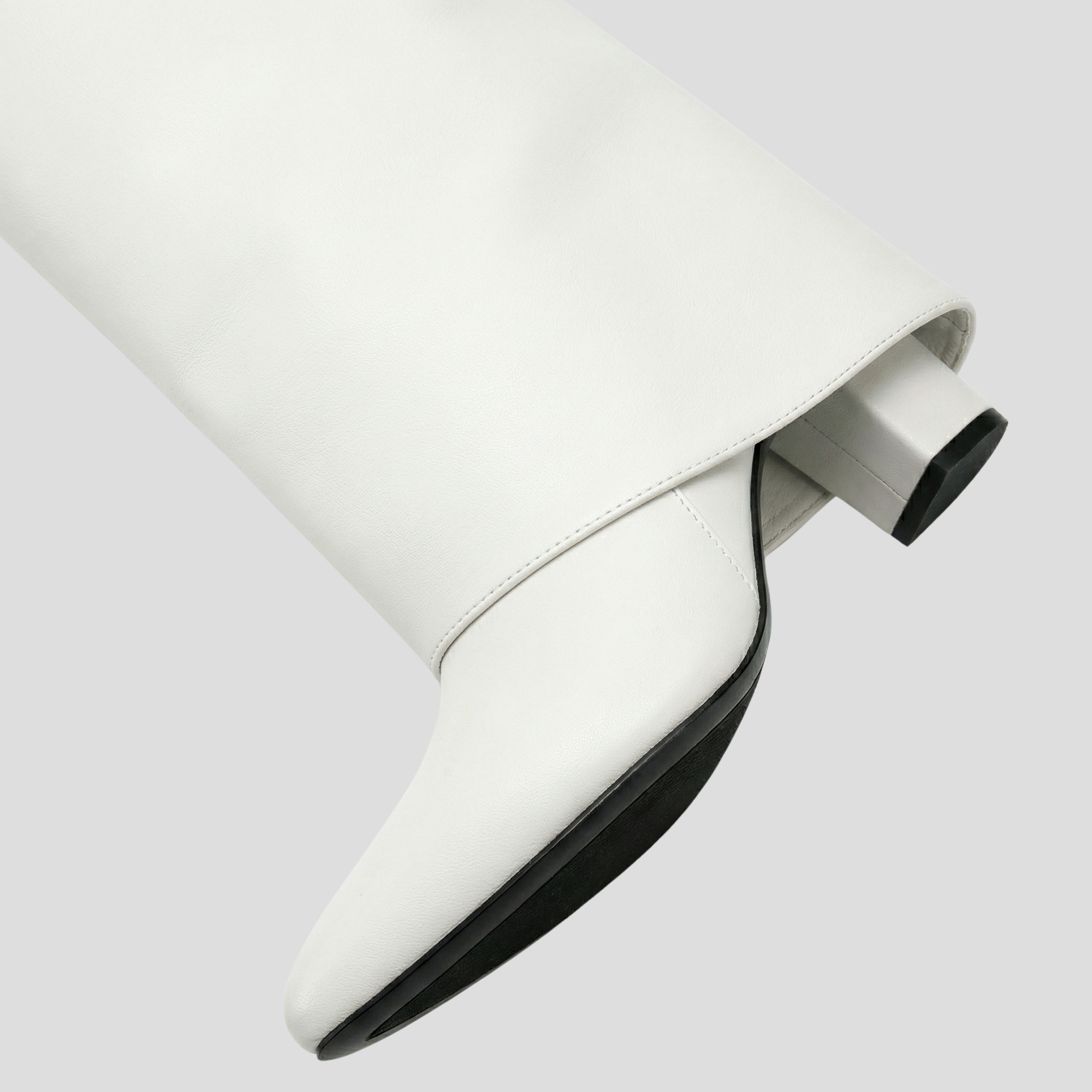 Women Boots | Sculpted Knee-High Form & Square Heel Design for Daily Wear