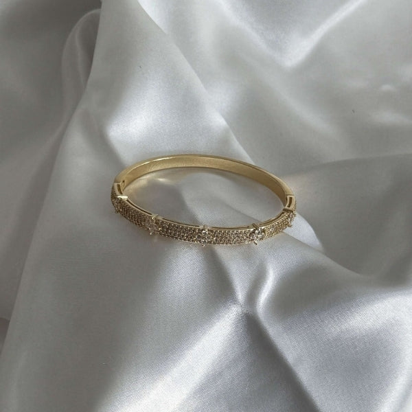 Women Cuff Bracelet | Hinged Form & Pavé Panel Structure for Daily and Evening Styling