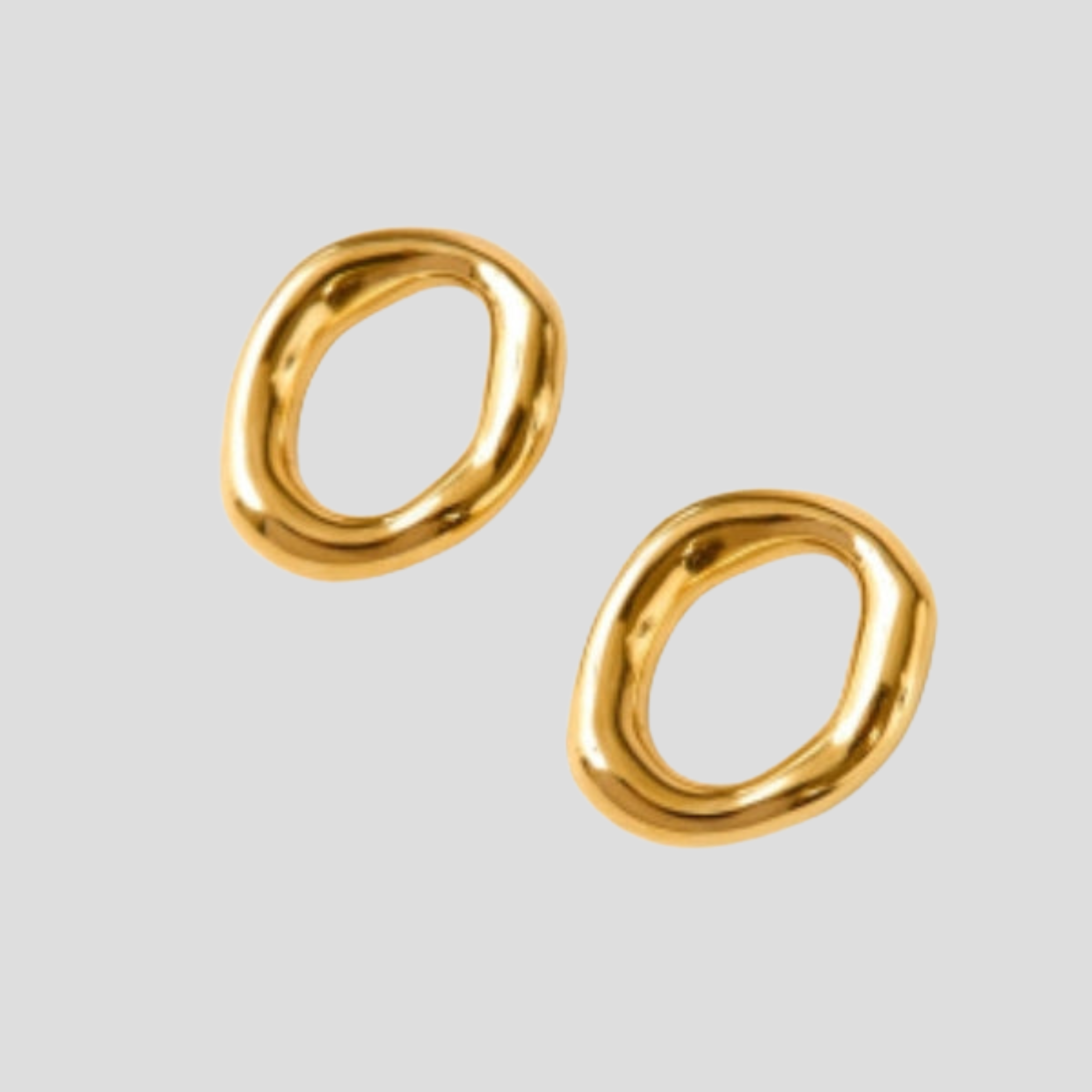 Women Earring | Sculptural Oval Shape & Polished Outline for Daily Wear