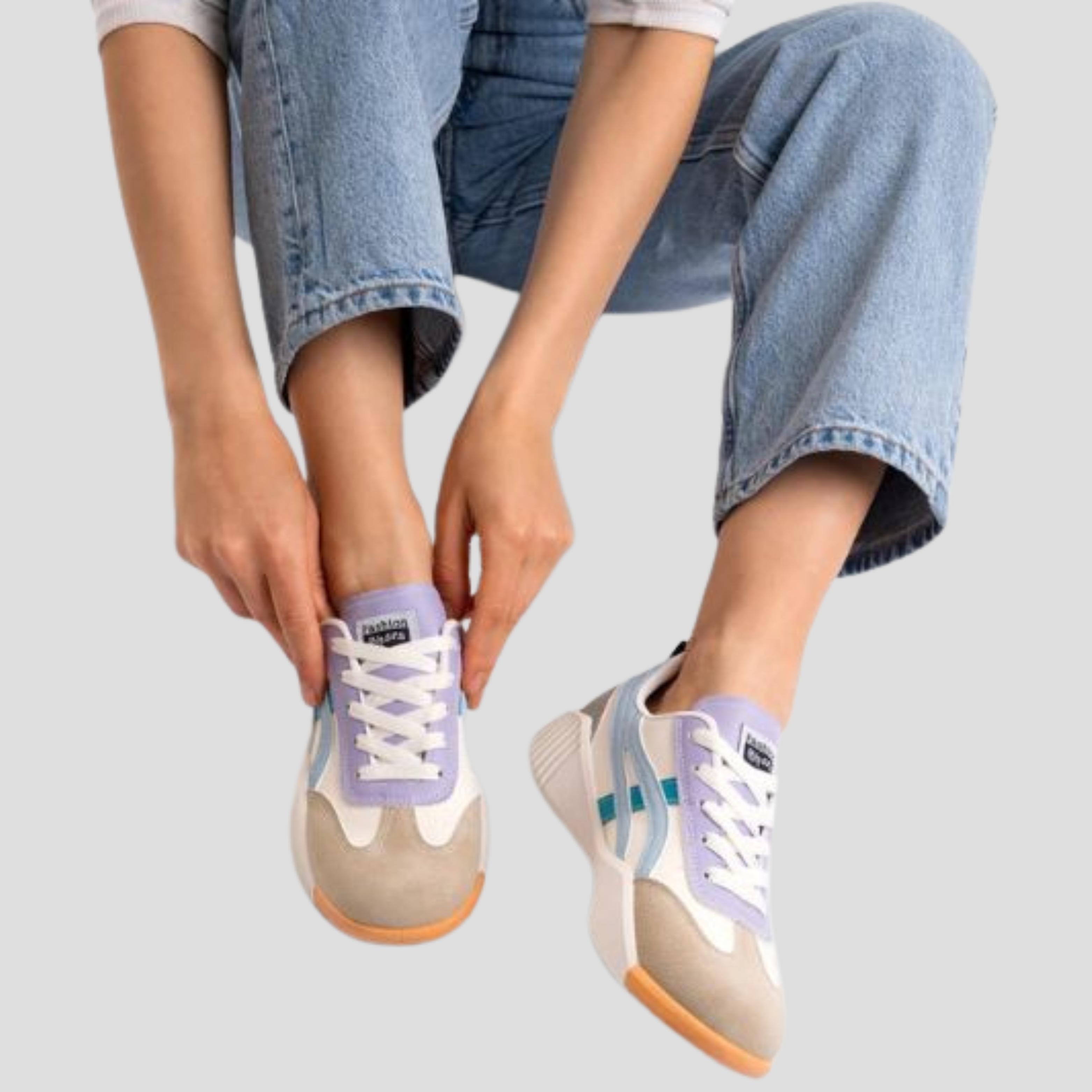 Women Sneakers | Low-Profile Shape & Contrast Panel Design for Daily Wear