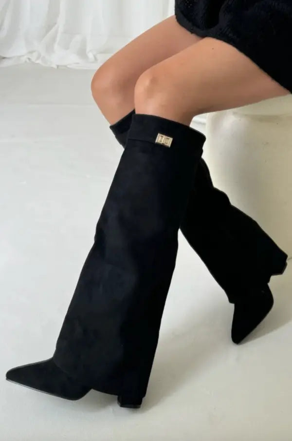 Woman's Elegant Boots | Stylish & Comfortable | The Perfect Combination of Fashion & Comfort