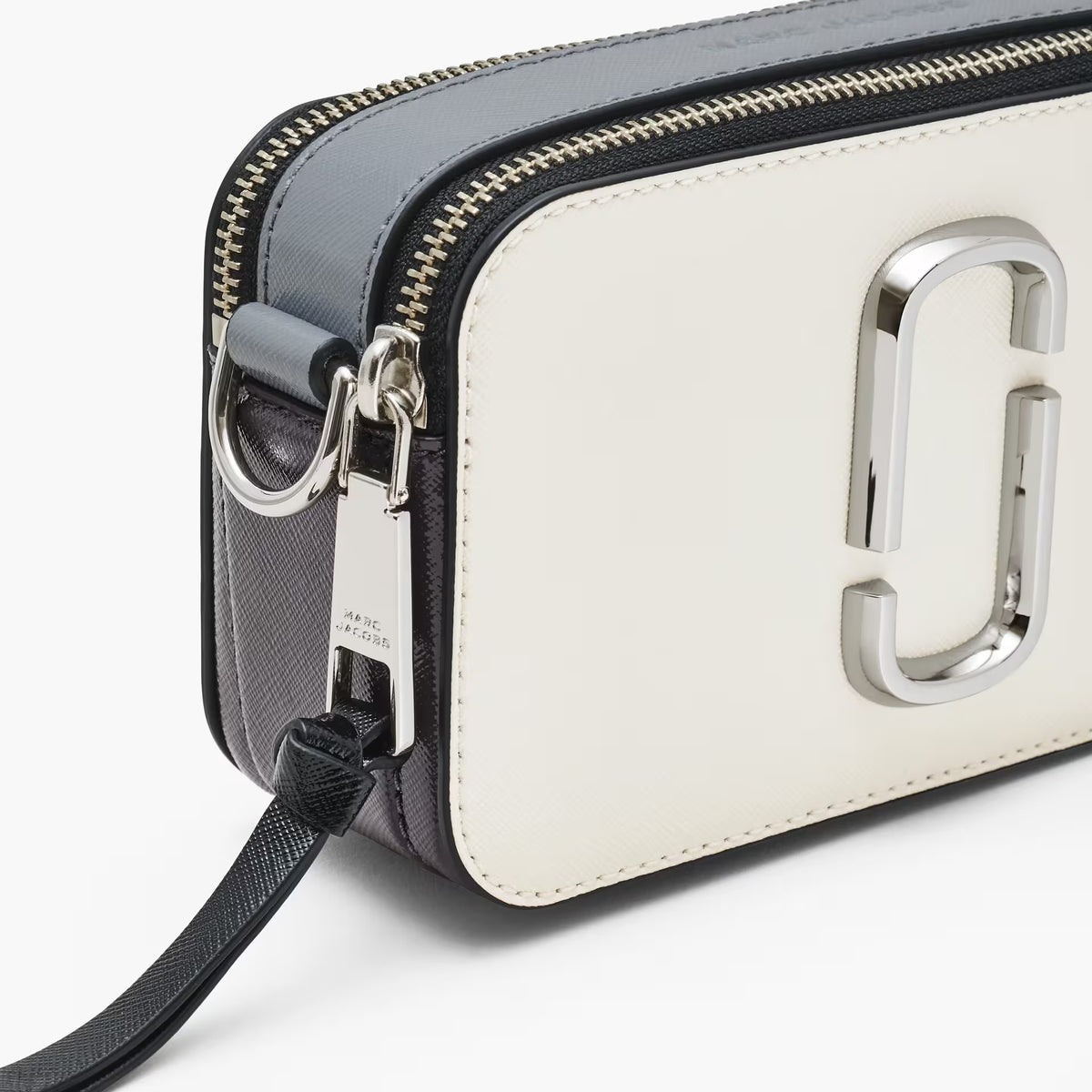 MARC JACOBS | The Snapshot