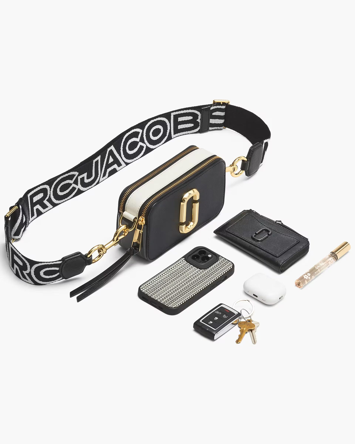 MARC JACOBS | The Snapshot
